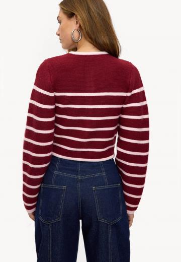 Вязаный жилет