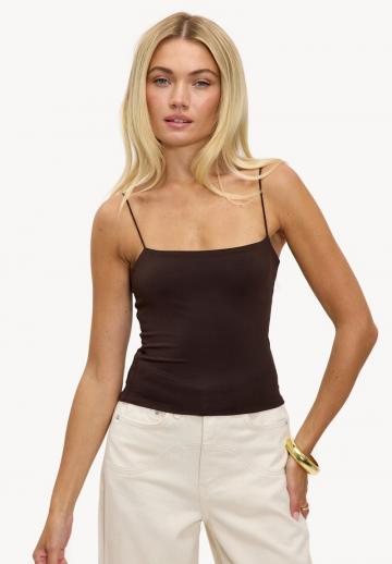Топ на бретельках