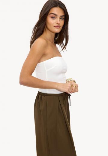 Топ без бретелек