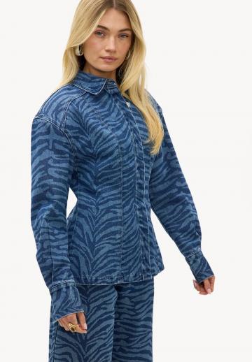 Джинсовая блузка