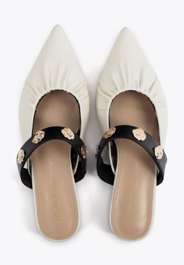 Босоножки на каблуке