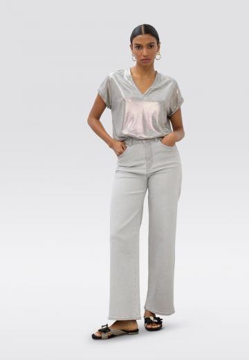 Прямые джинсы