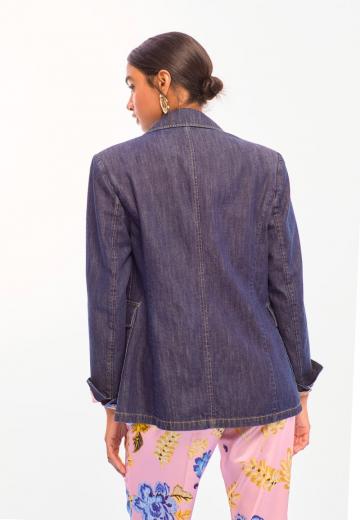 Джинсовая куртка