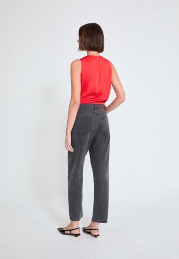 Прямые джинсы