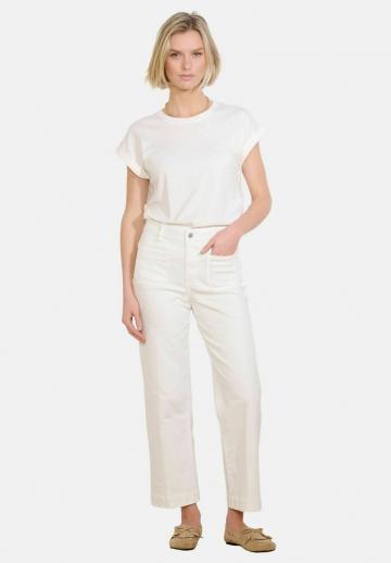 Короткие джинсы