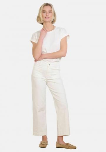 Короткие джинсы