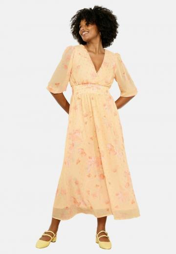 Летнее платье