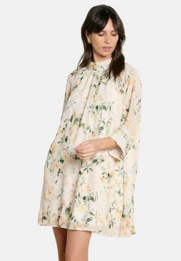 Короткое платье