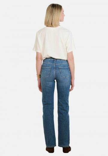 Прямые джинсы