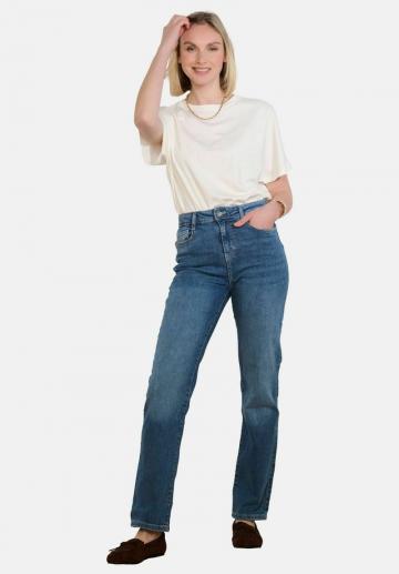 Прямые джинсы