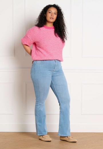 Клешеные брюки