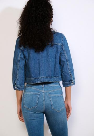 Джинсовая куртка