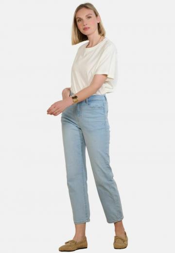 Короткие джинсы