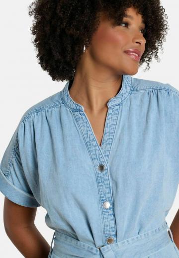 Джинсовое платье