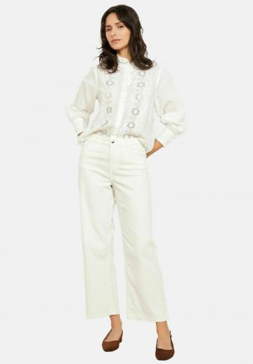 Короткие джинсы