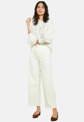 Короткие джинсы