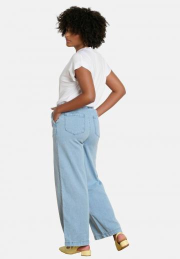 Свободные джинсы