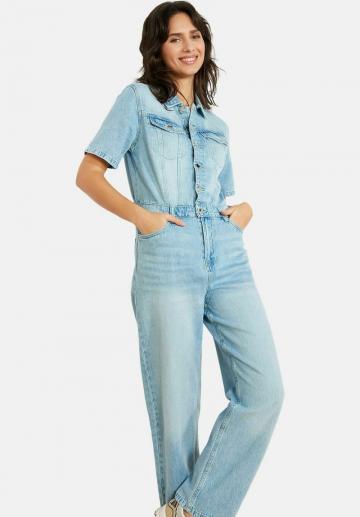 Джинсовый комбинезон