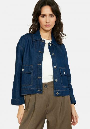 Джинсовая куртка
