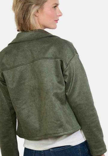 Короткая куртка