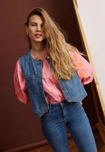 Джинсовый комбинезон