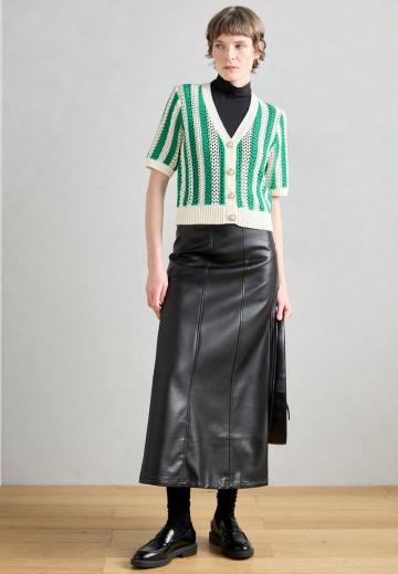 Вязаная кофта