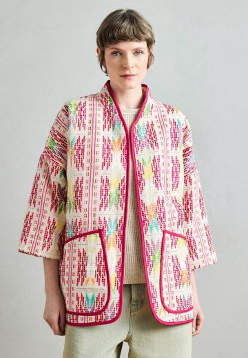 Короткое пальто