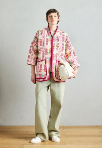 Короткое пальто