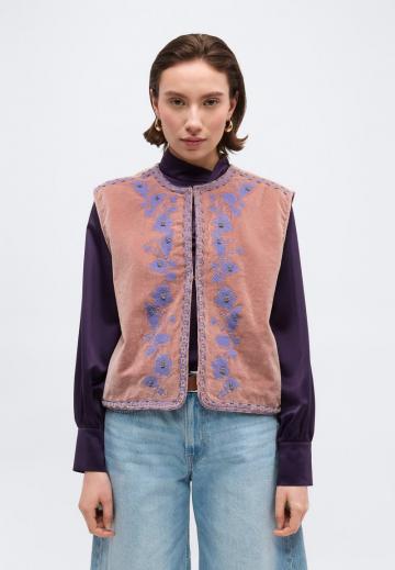 Пуховой жилет