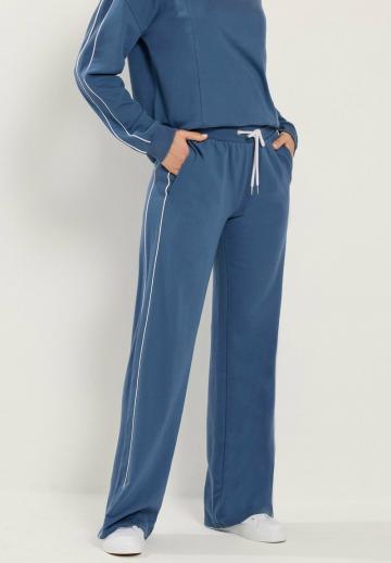 Спортивные штаны