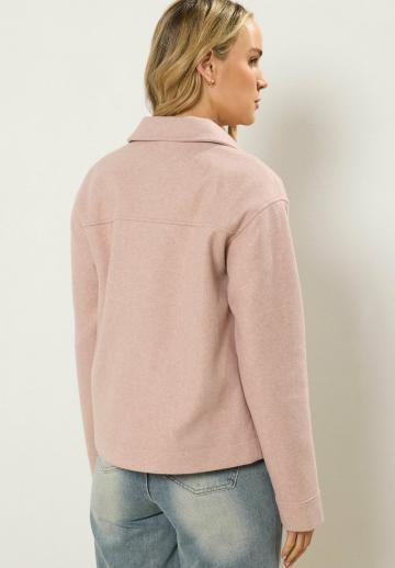 Блейзер с накладными карманами