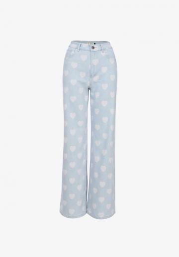 Свободные джинсы