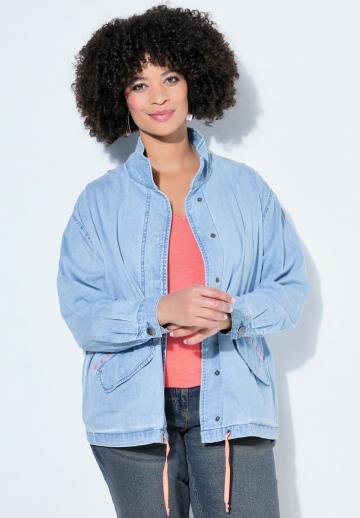 Джинсовая жилетка