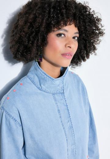 Джинсовая жилетка