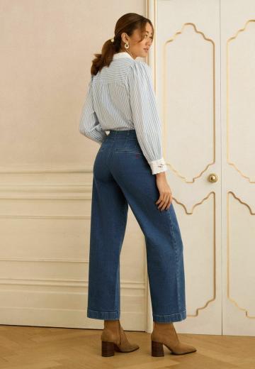 Короткие джинсы