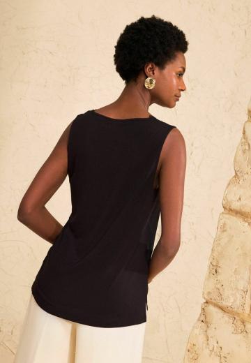 Блузка без рукавов