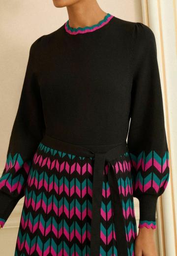 Вязаное платье