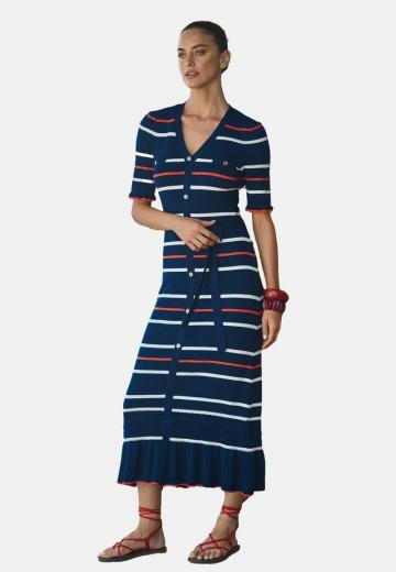 Вязаное платье