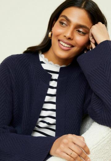 Длинный жилет