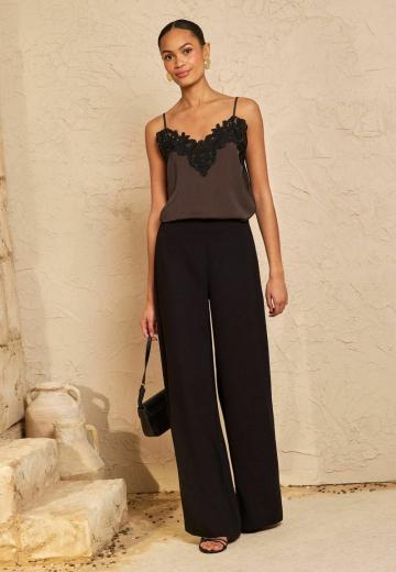 Топ на бретельках