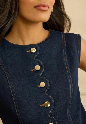 Джинсовая жилетка