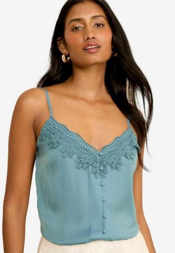 Топ на бретельках