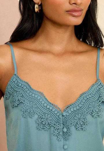 Топ на бретельках