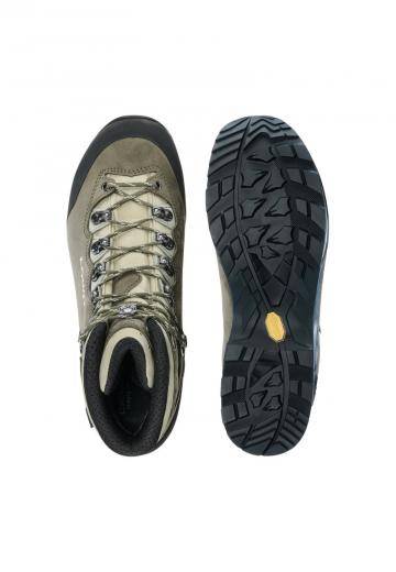 Походная обувь