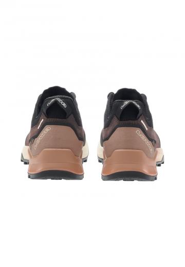 Походные ботинки