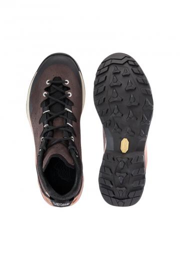 Походные ботинки