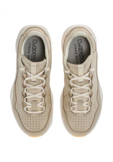 Походные ботинки