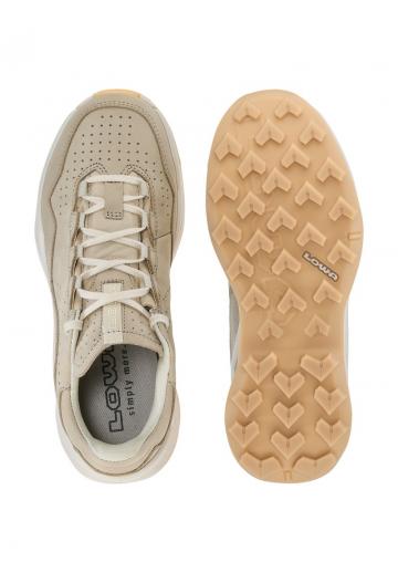 Походные ботинки