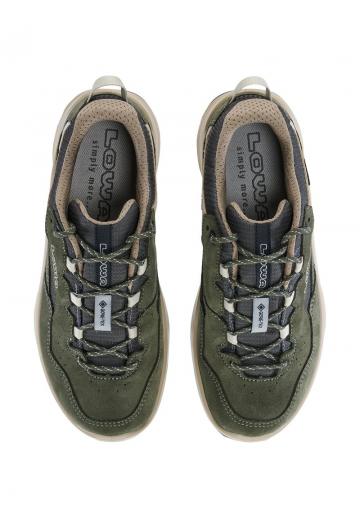 Походные ботинки