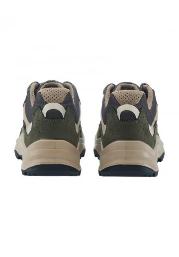 Походные ботинки